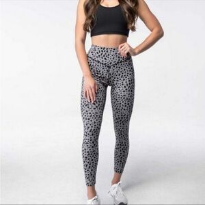 Balance Athletica/ Vitality Ascend Pant Kingdom Collection Snow Leopard Small